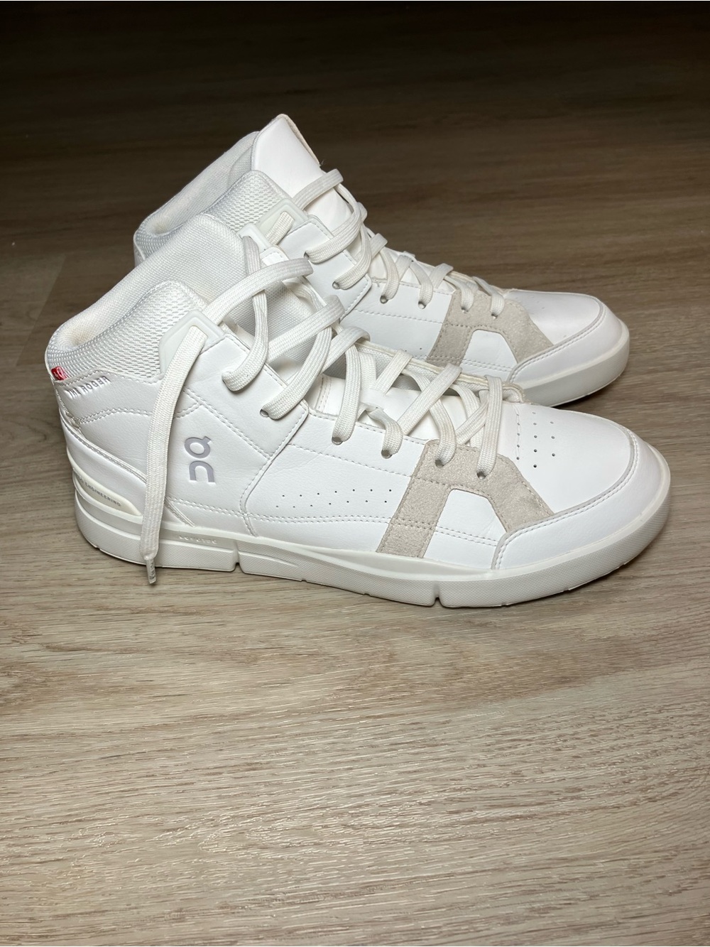 On Running "The Roger Clubhouse Mid" sneakers size 9 Men